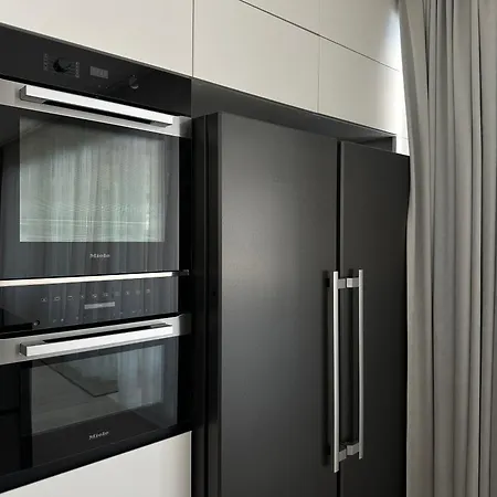 Kempinski 100m From סבודרייה