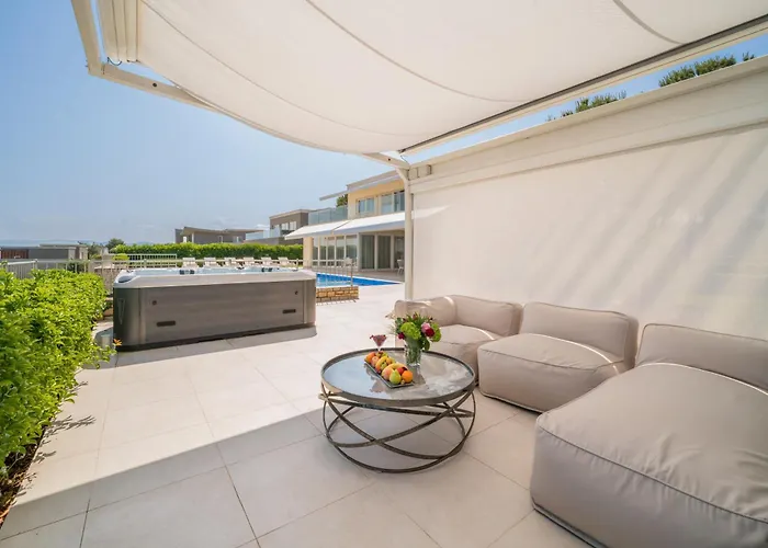 Kempinski 100m From * 사부드리자