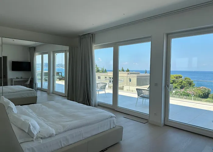 Villa Kempinski 100m From *